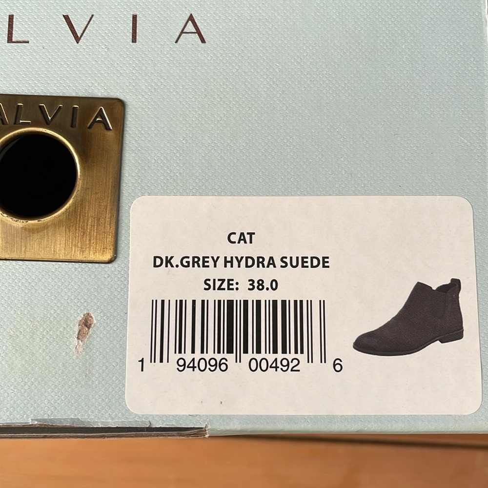 NWT Salvia dark grey water resistant “hydra suede” booties, size 38 (US 7-7.5) - Picture 16 of 16